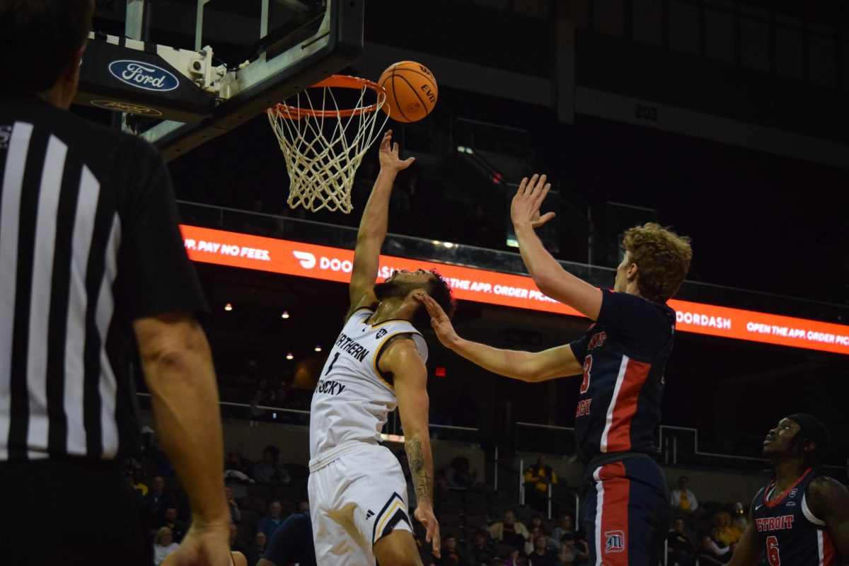 Trey Robinson put on a show in the first-round game of the Horizon League Tournament. He posted 18 points and five assists. 